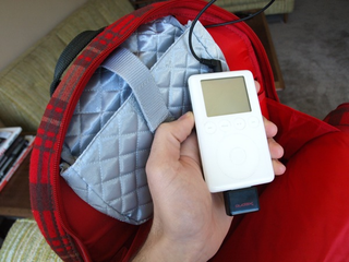 Illustration for article titled Burton iPod AMP Pack: Snowmodo Review